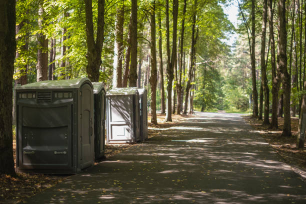 Portable Toilet Options We Offer in Siloam Springs, AR